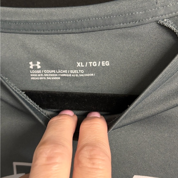 Under Armour Gray Short Sleeve Tee Loose Fit XL - Picture 3 of 3